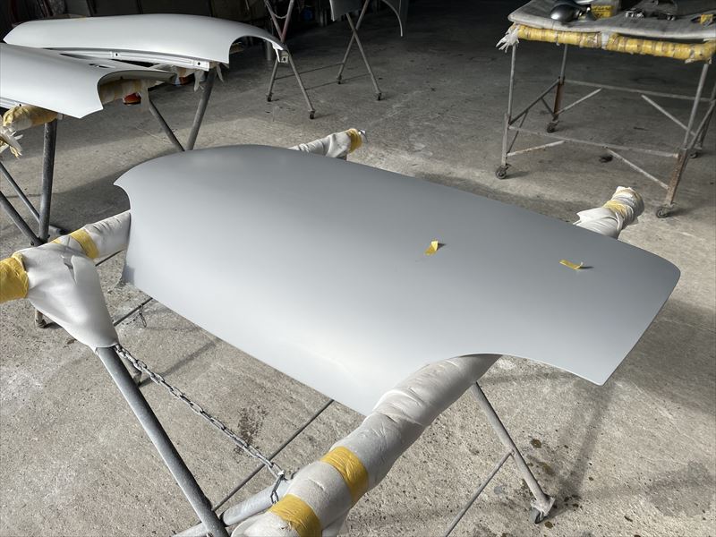 サフェーサー塗装