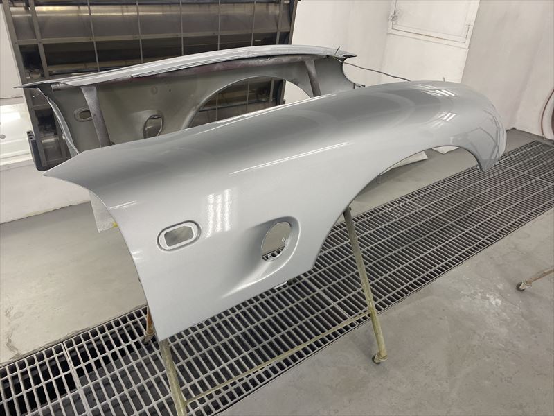 フロントフェンダー